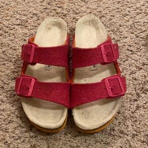 Birkenstock’s Sandal with fur inside